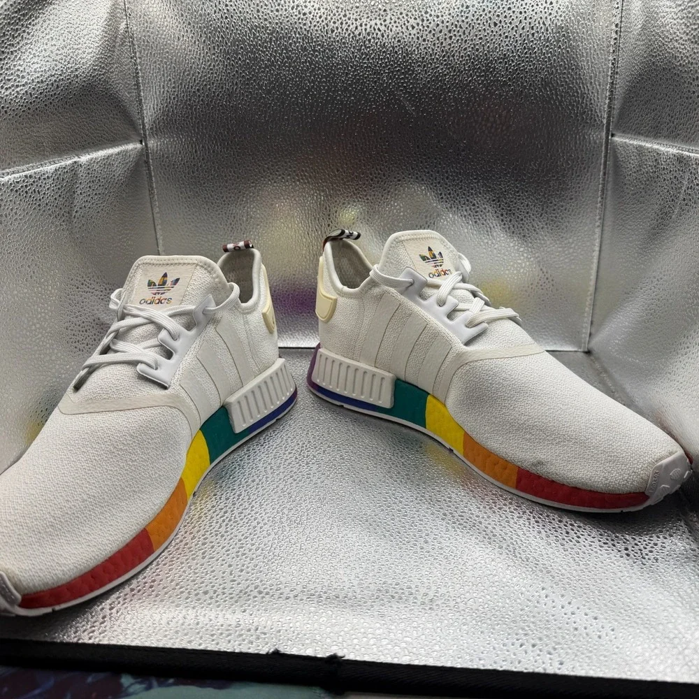 Size 11.5 Adidas NMD_R1 Pride Cloud White Rainbow Mens Athletic‎ Shoes FY9024